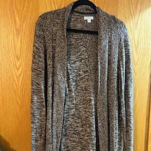 XL Croft and Barrow brown/tan cardigan